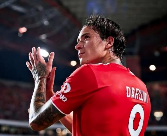 亚博官方网站-本菲卡发布备战花絮，集结日完成体检，法国杯任务艰巨，细节决定成败的简单介绍